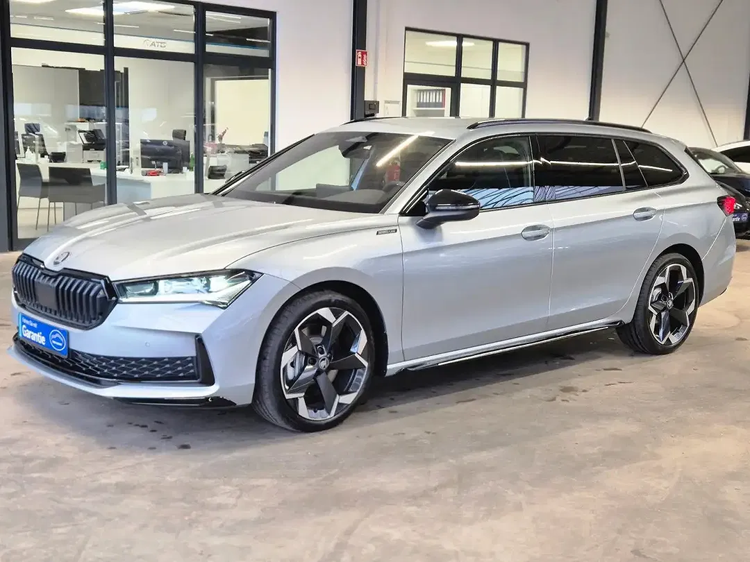 Skoda Superb - Thumbnail 9