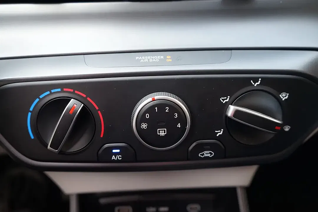 Hyundai i20 - Thumbnail 14