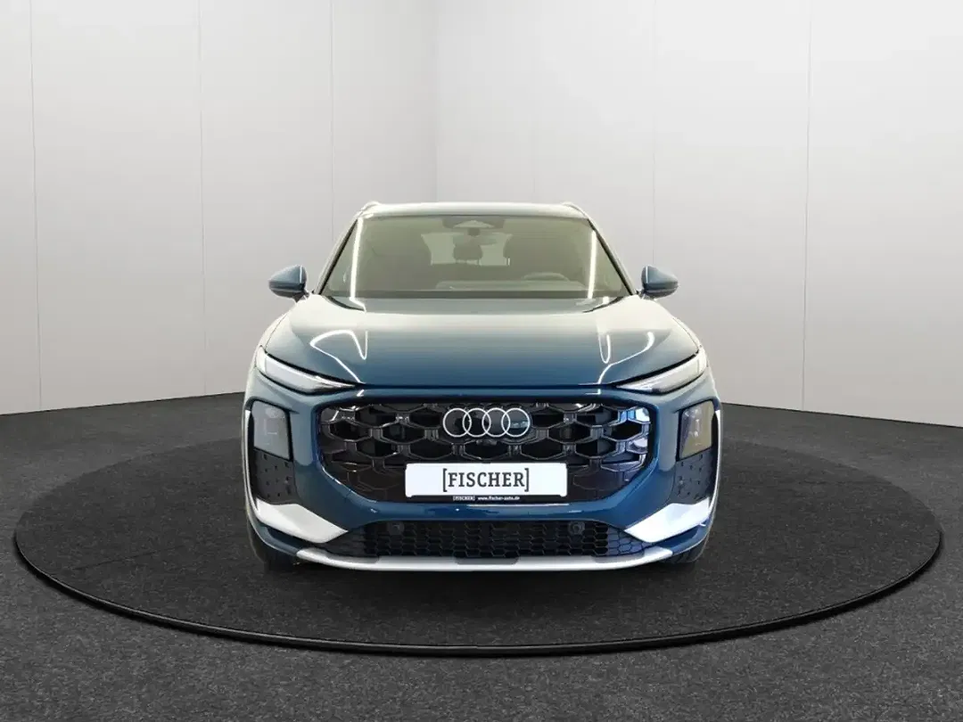 Audi Q3 - Thumbnail 2