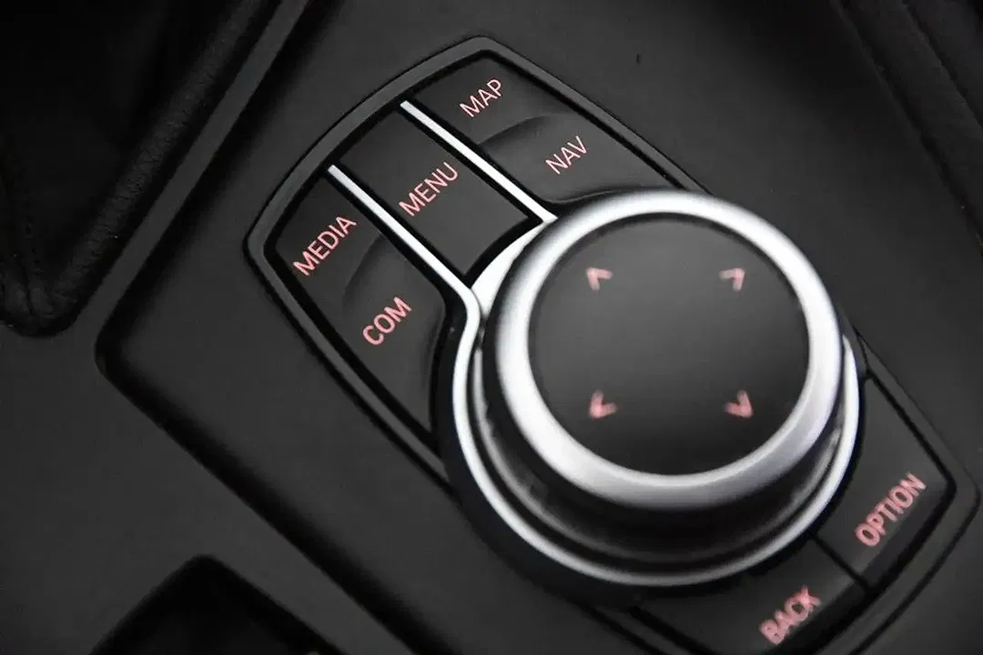 BMW X1 - Thumbnail 13