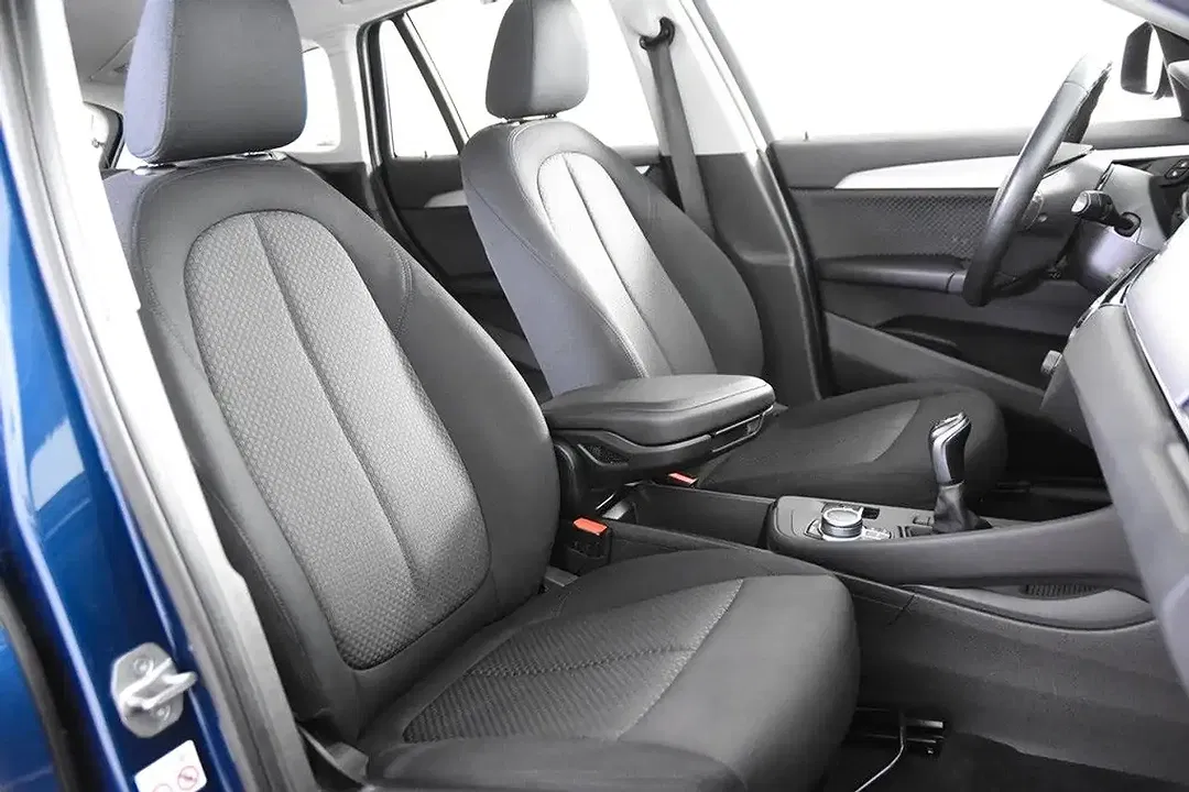BMW X1 - Thumbnail 3