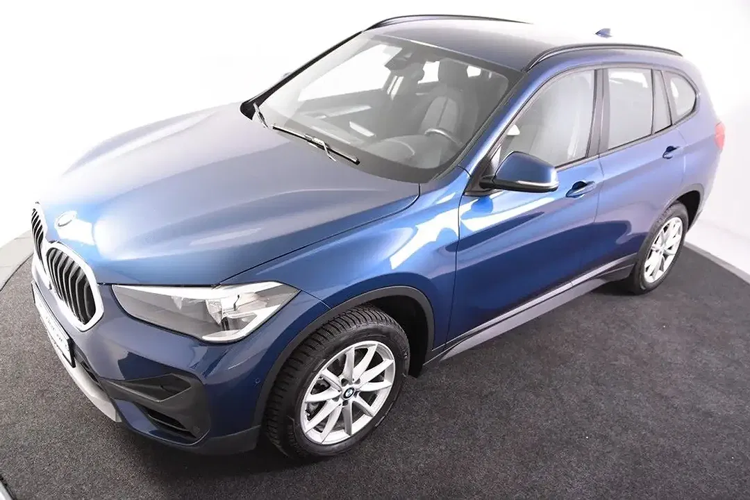 BMW X1 - Thumbnail 4