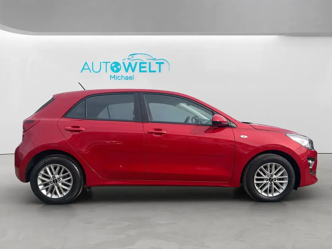 Kia Rio - Thumbnail 4