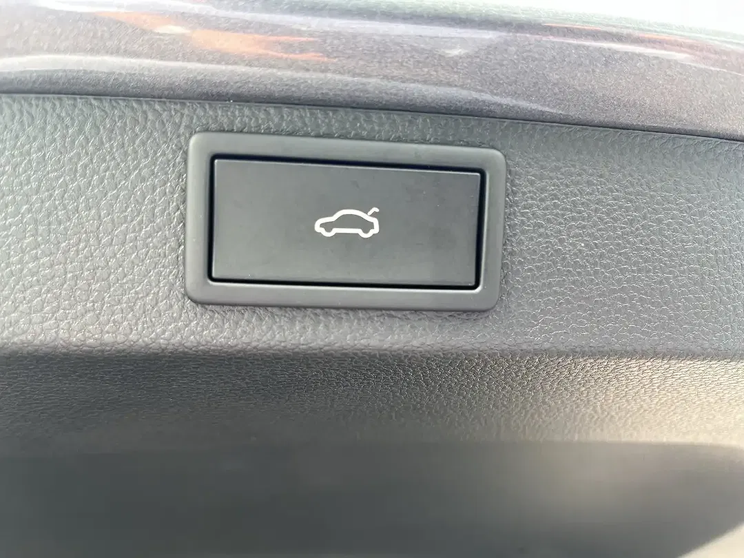 Skoda Karoq - Thumbnail 6