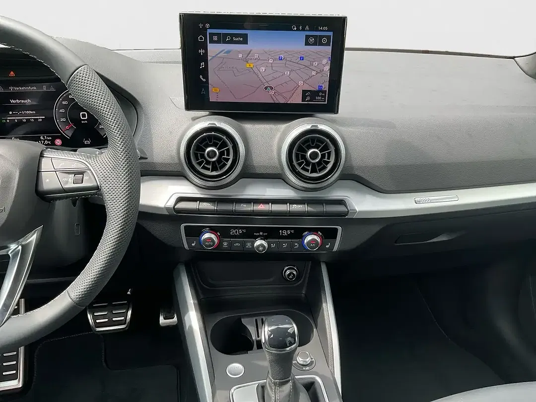 Audi Q2 - Thumbnail 11