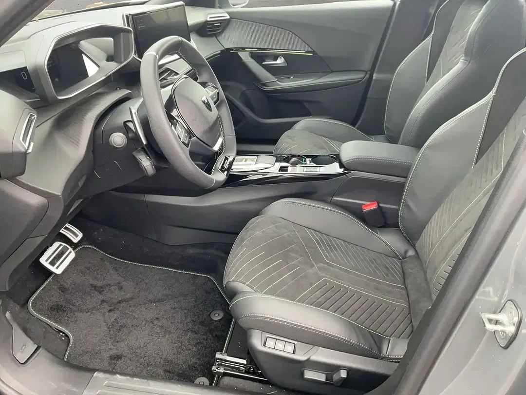 Peugeot 2008 - Thumbnail 8