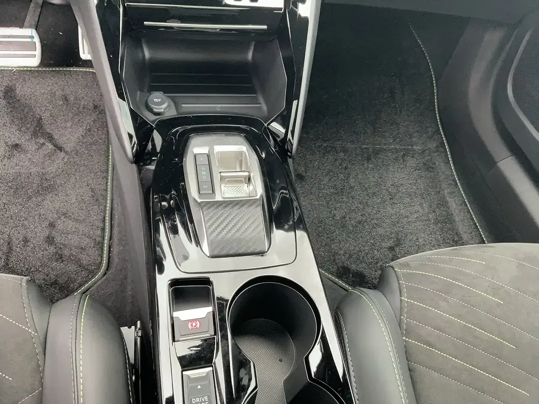 Peugeot 2008 - Thumbnail 9