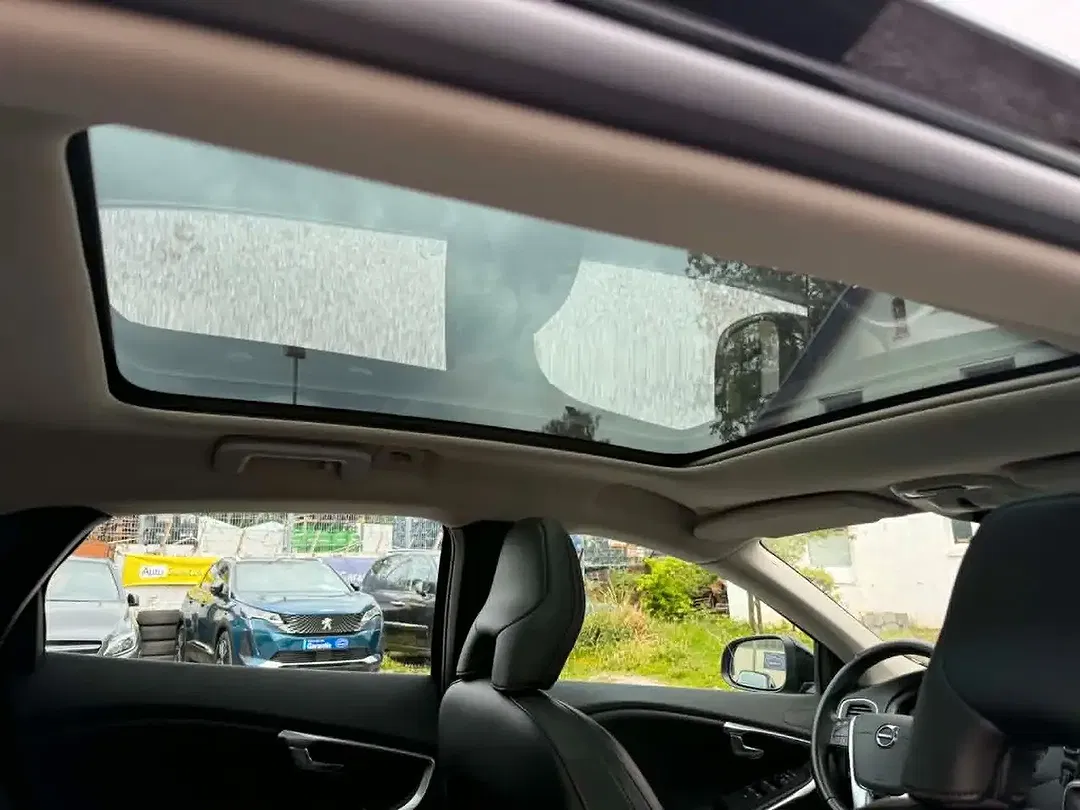 Volvo V40 - Thumbnail 12