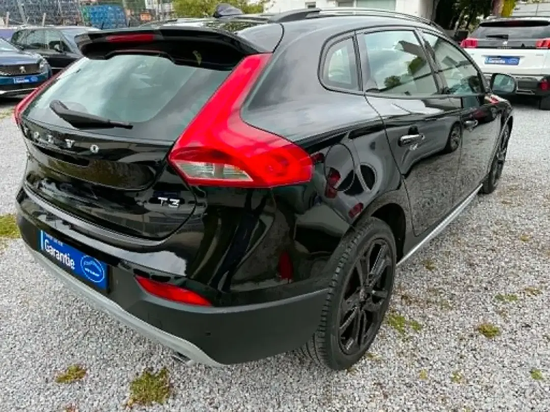 Volvo V40 - Thumbnail 2