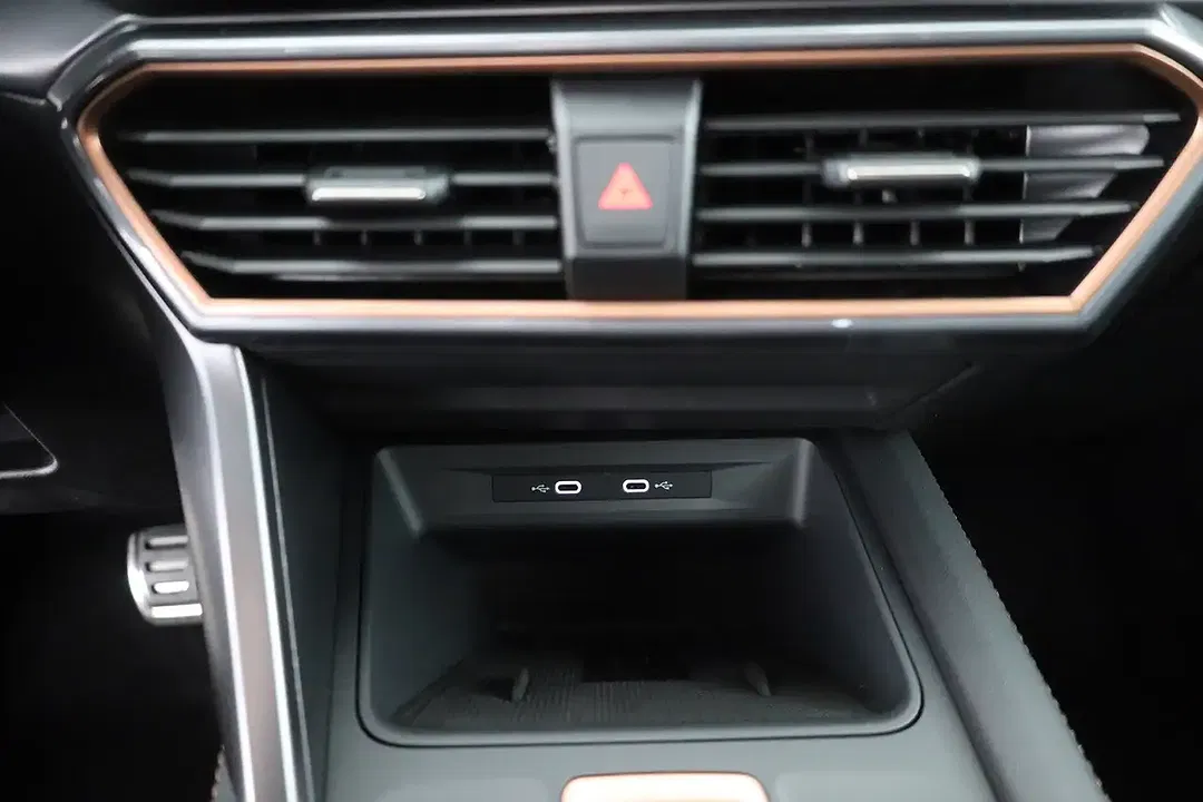 CUPRA Leon - Thumbnail 11