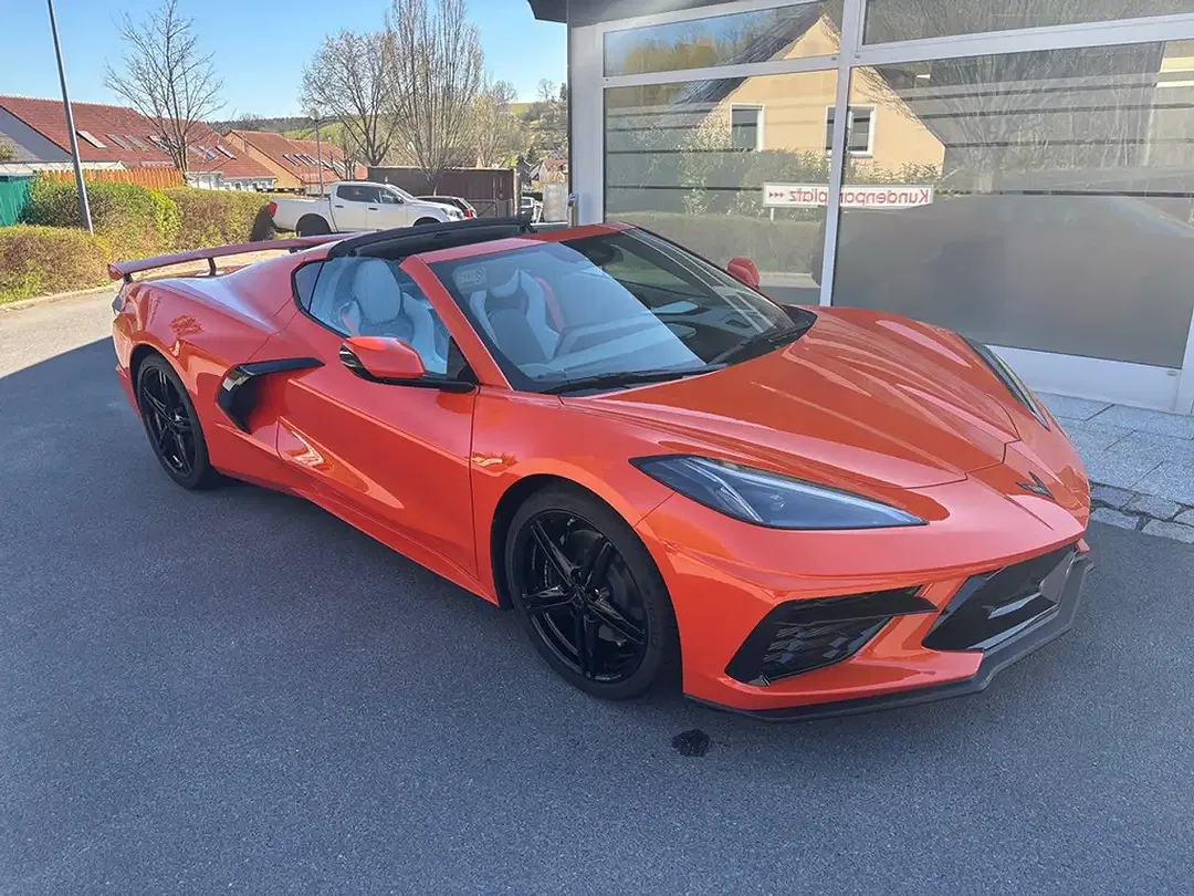 Corvette C8 - Thumbnail 3