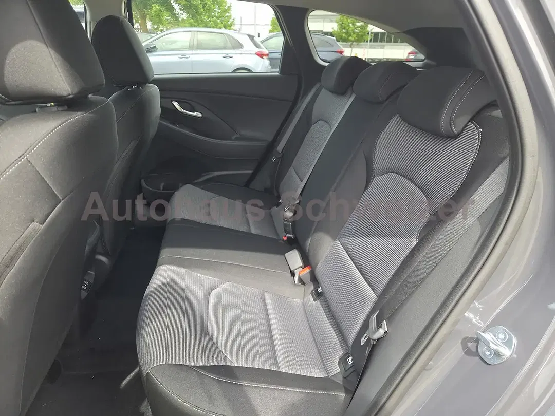 Hyundai i30 - Thumbnail 10