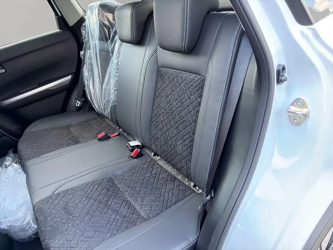 Suzuki Vitara - Thumbnail 11