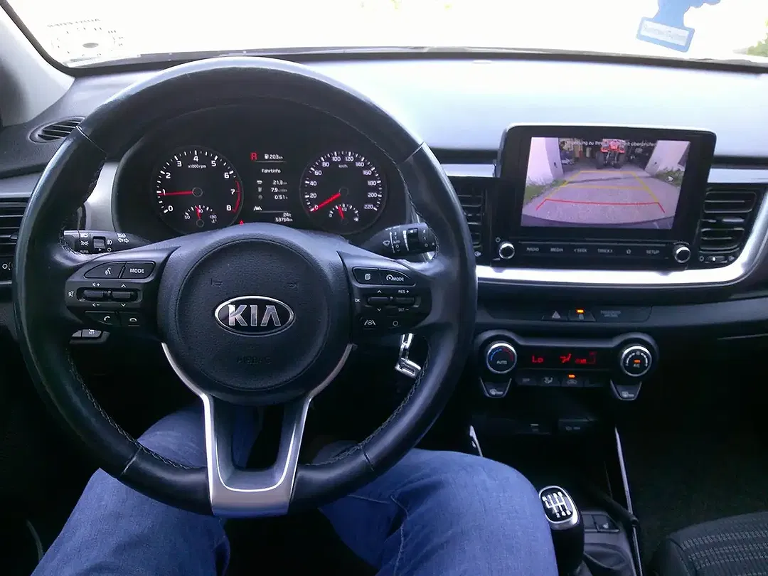 Kia Stonic - Thumbnail 8