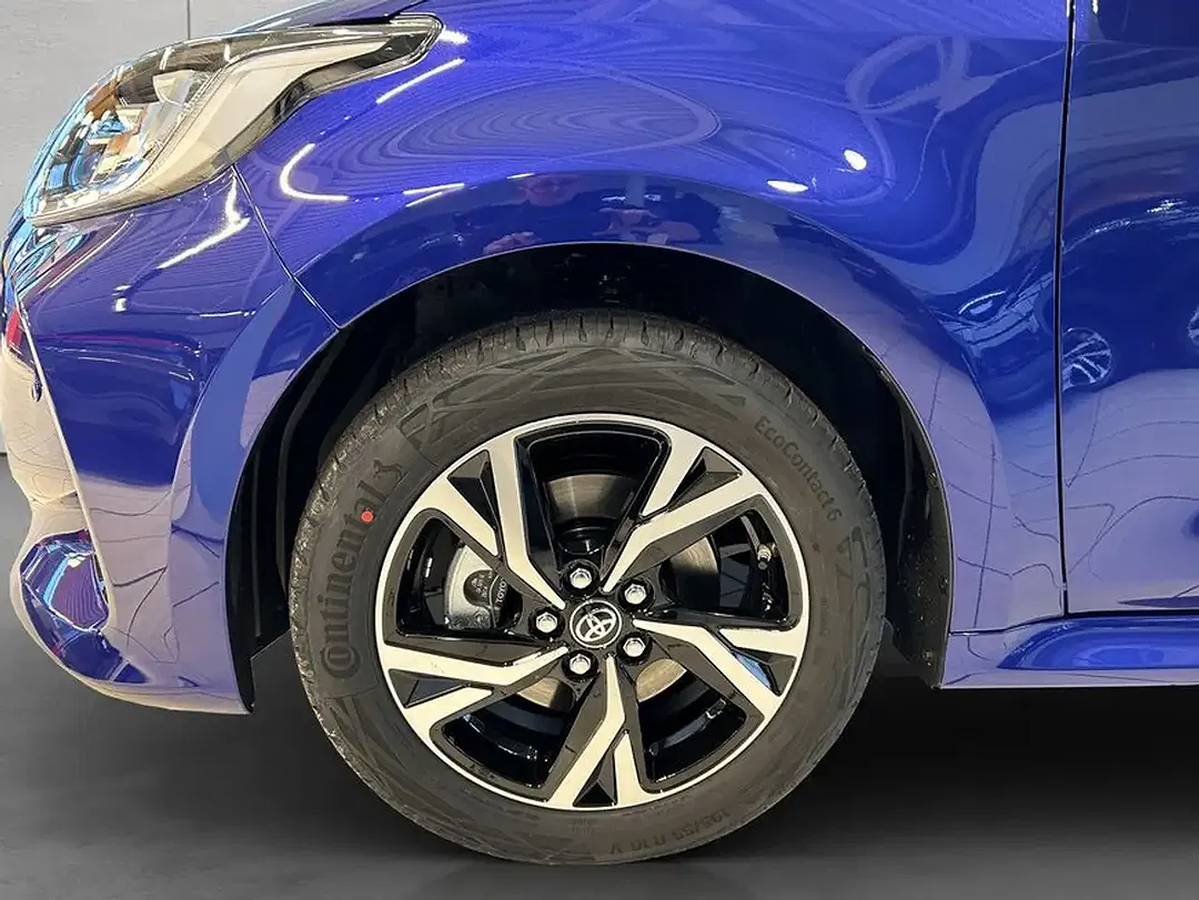 Toyota Yaris - Thumbnail 13