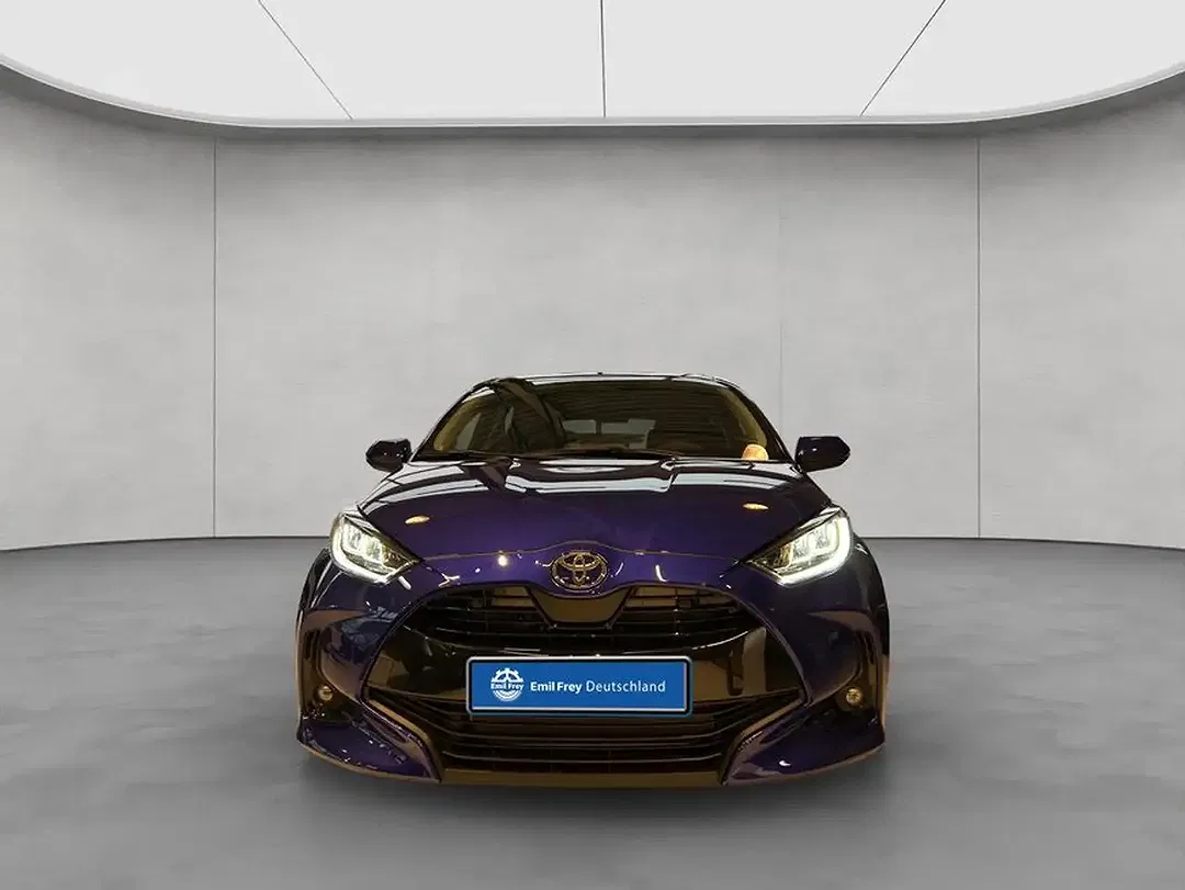 Toyota Yaris - Thumbnail 5