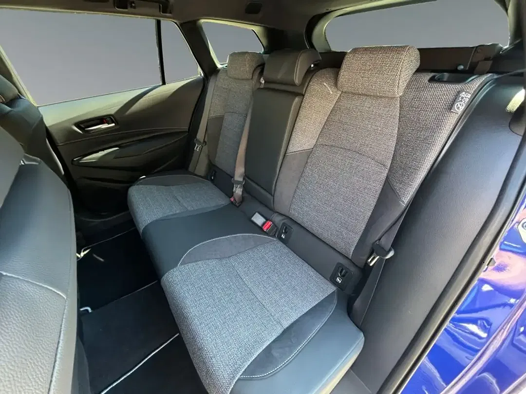 Toyota Corolla - Thumbnail 13