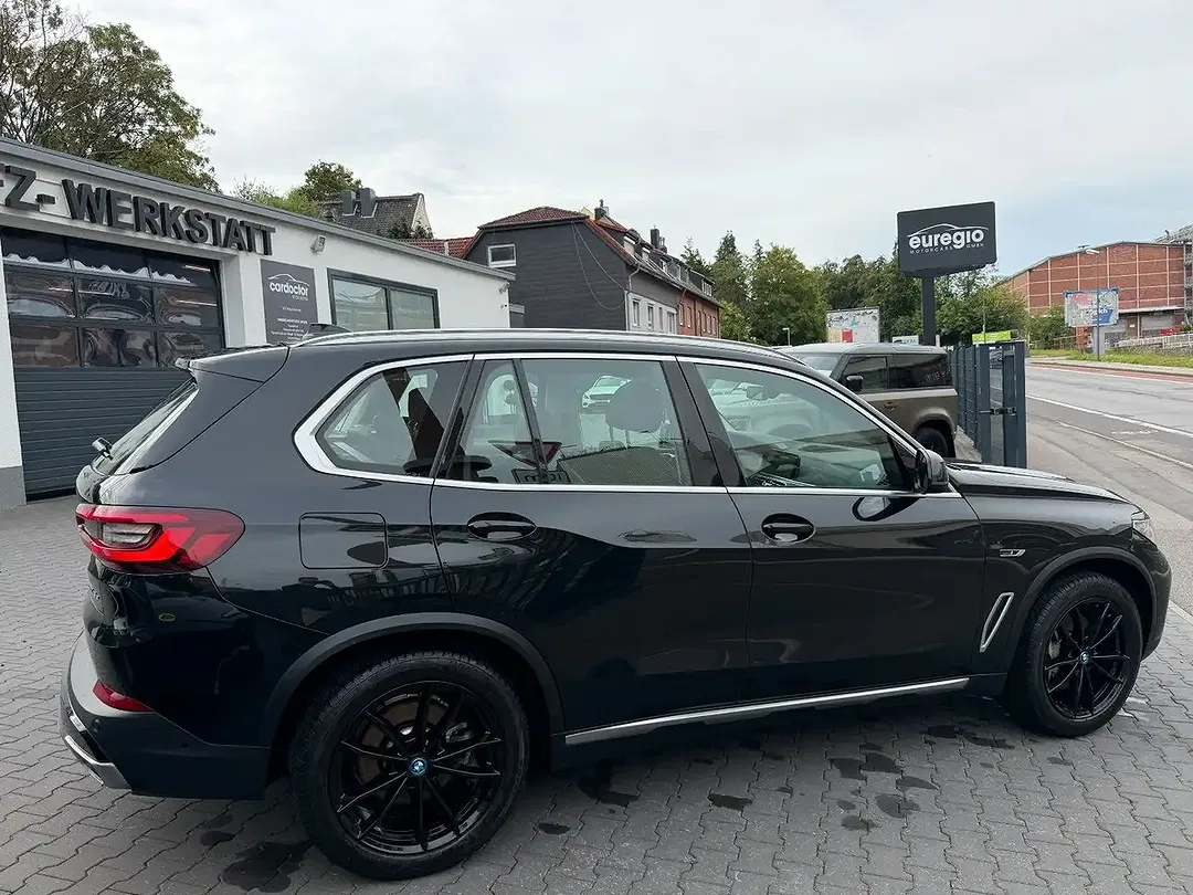 BMW X5 - Thumbnail 11