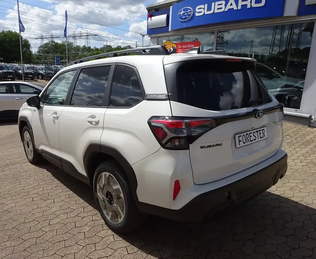 Subaru Forester - Thumbnail 4