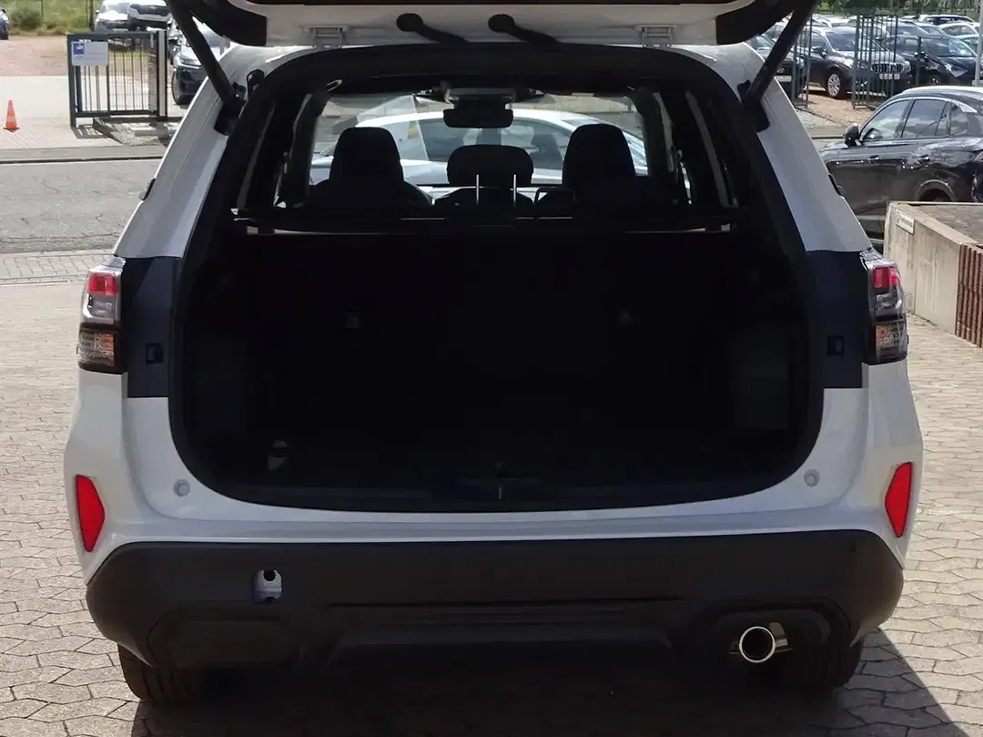 Subaru Forester - Thumbnail 9