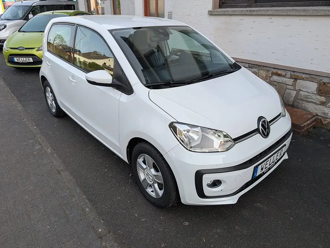 Volkswagen up! - Thumbnail 2