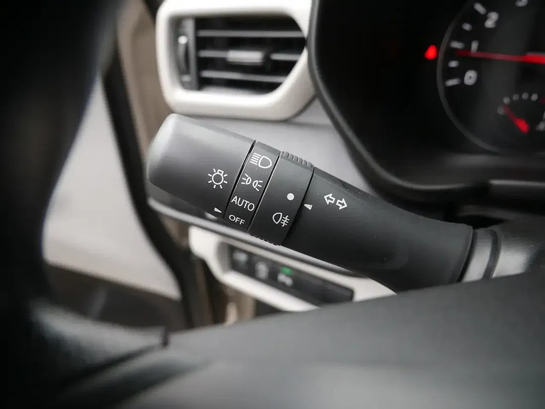 Suzuki Swift - Thumbnail 18