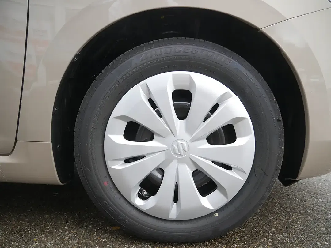 Suzuki Swift - Thumbnail 7