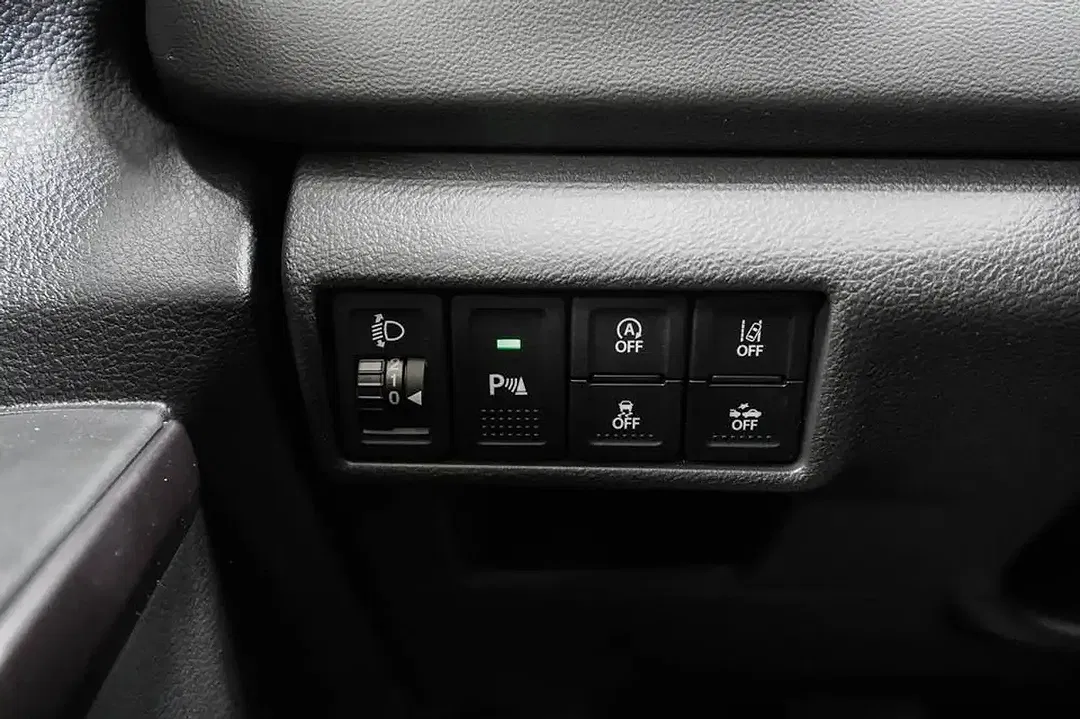Suzuki S-Cross - Thumbnail 11