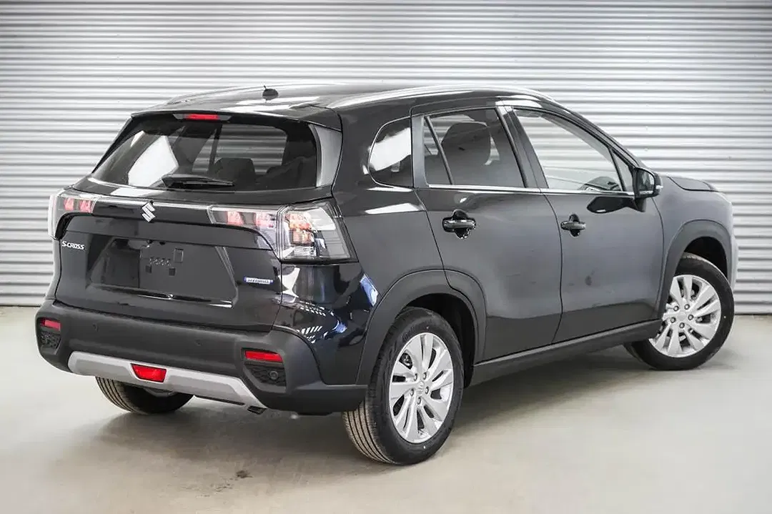 Suzuki S-Cross - Thumbnail 3