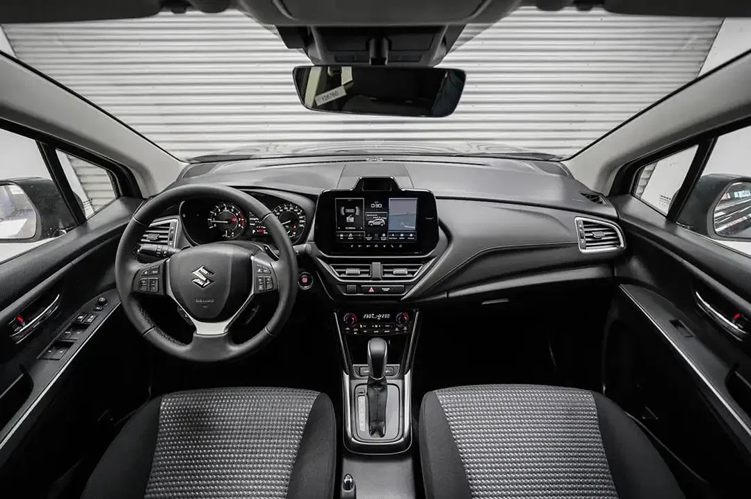Suzuki S-Cross - Thumbnail 6