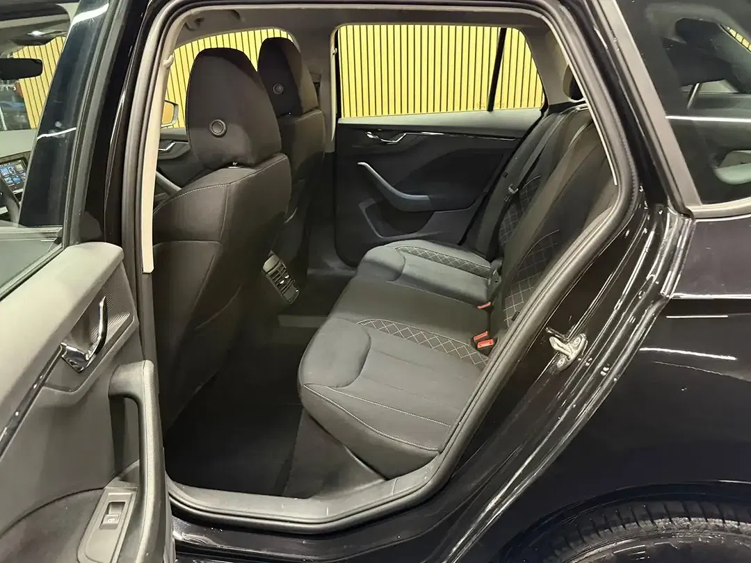 Skoda Kamiq - Thumbnail 6