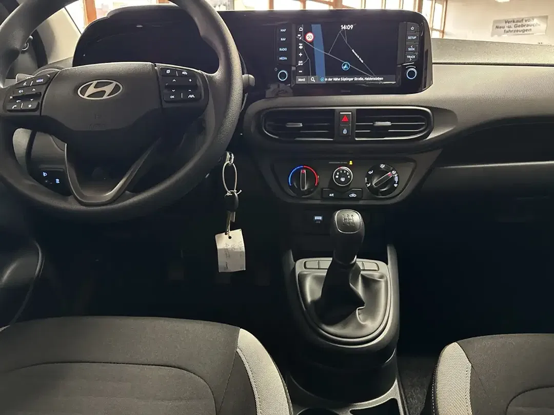 Hyundai i10 - Thumbnail 11