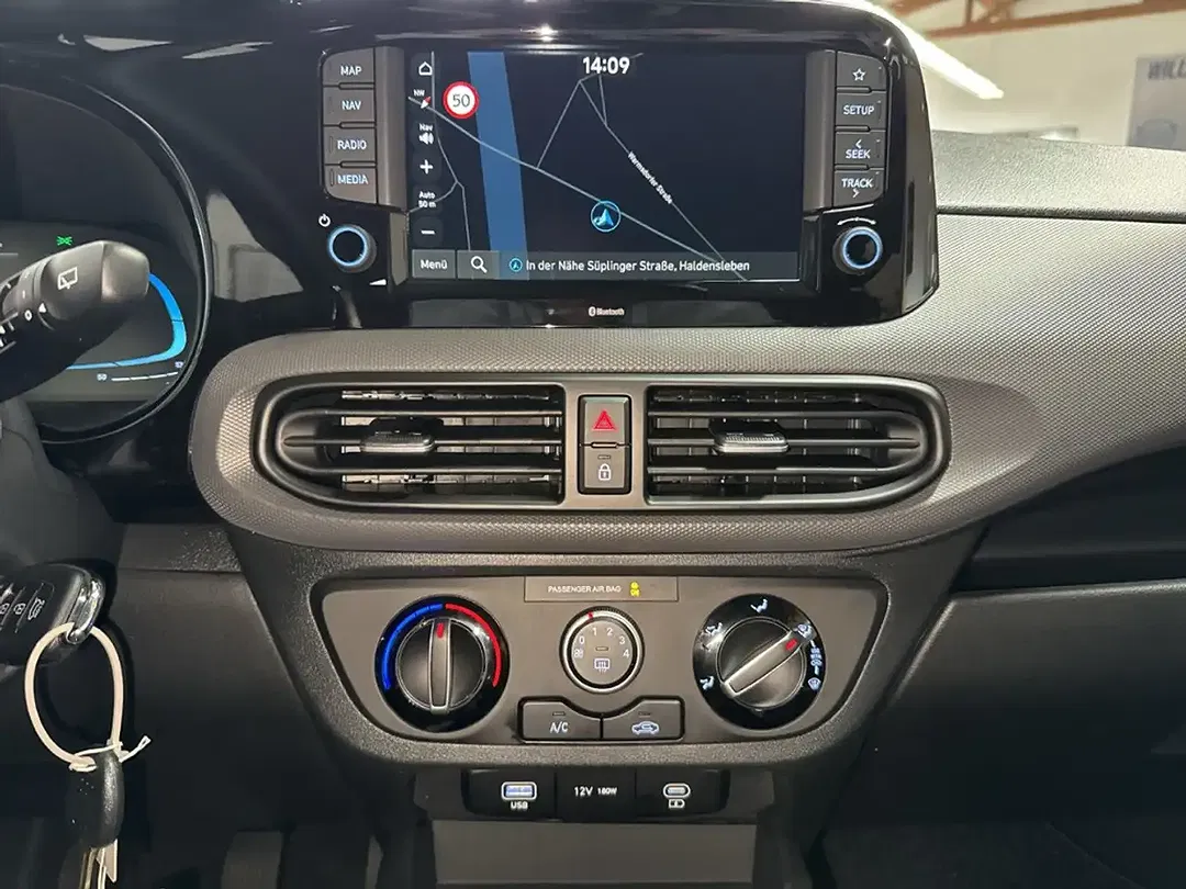 Hyundai i10 - Thumbnail 13