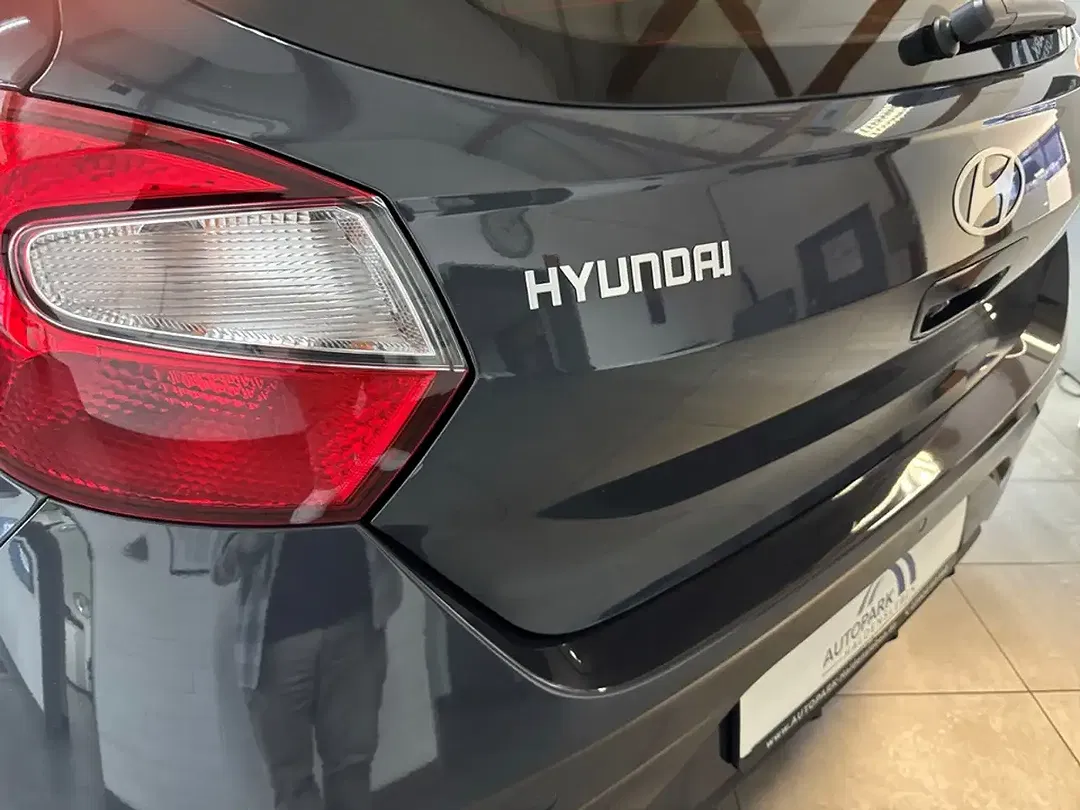 Hyundai i10 - Thumbnail 7