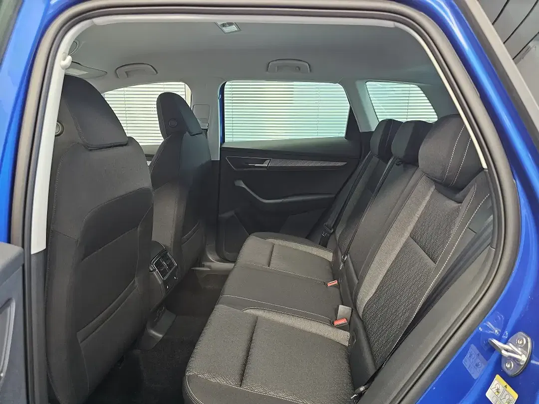 Skoda Karoq - Thumbnail 10