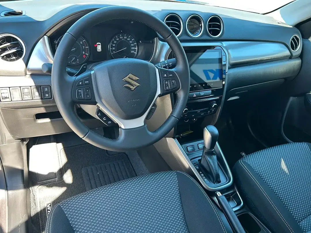 Suzuki Vitara - Thumbnail 11