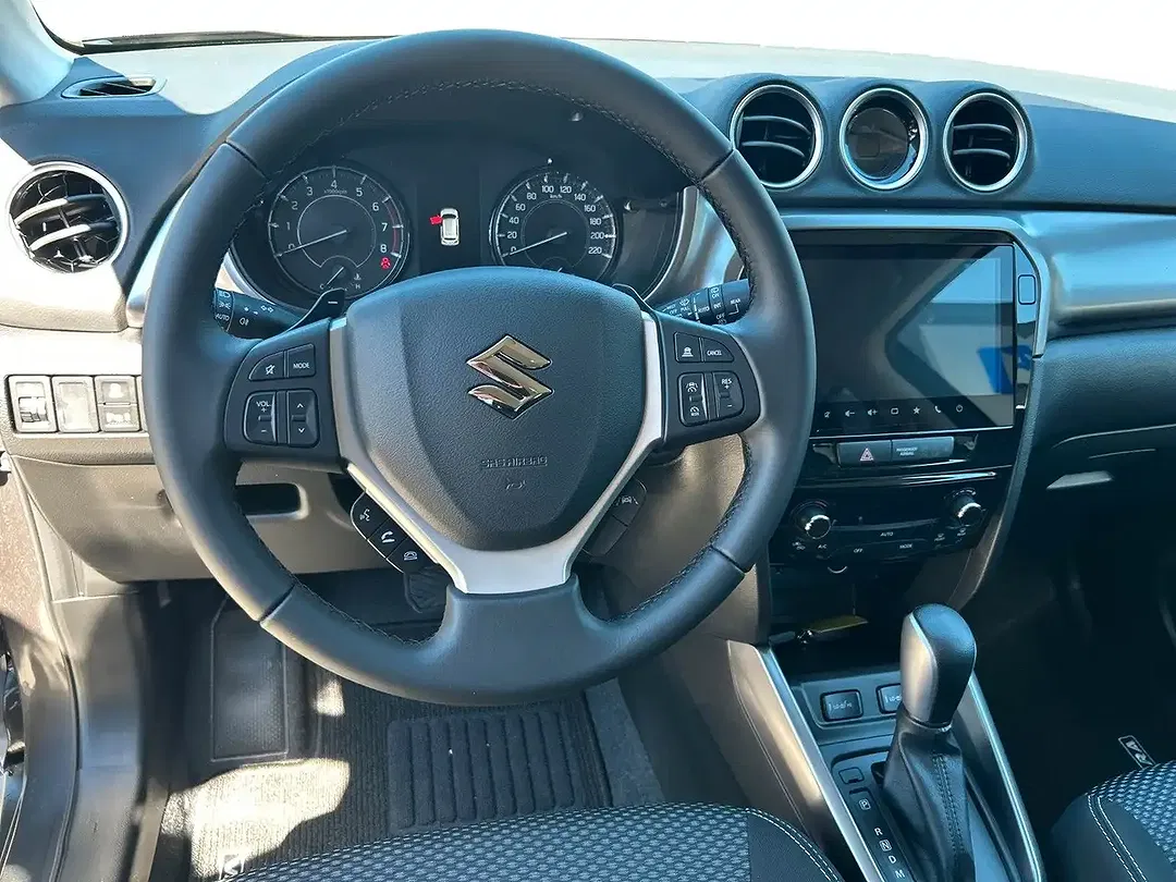Suzuki Vitara - Thumbnail 12