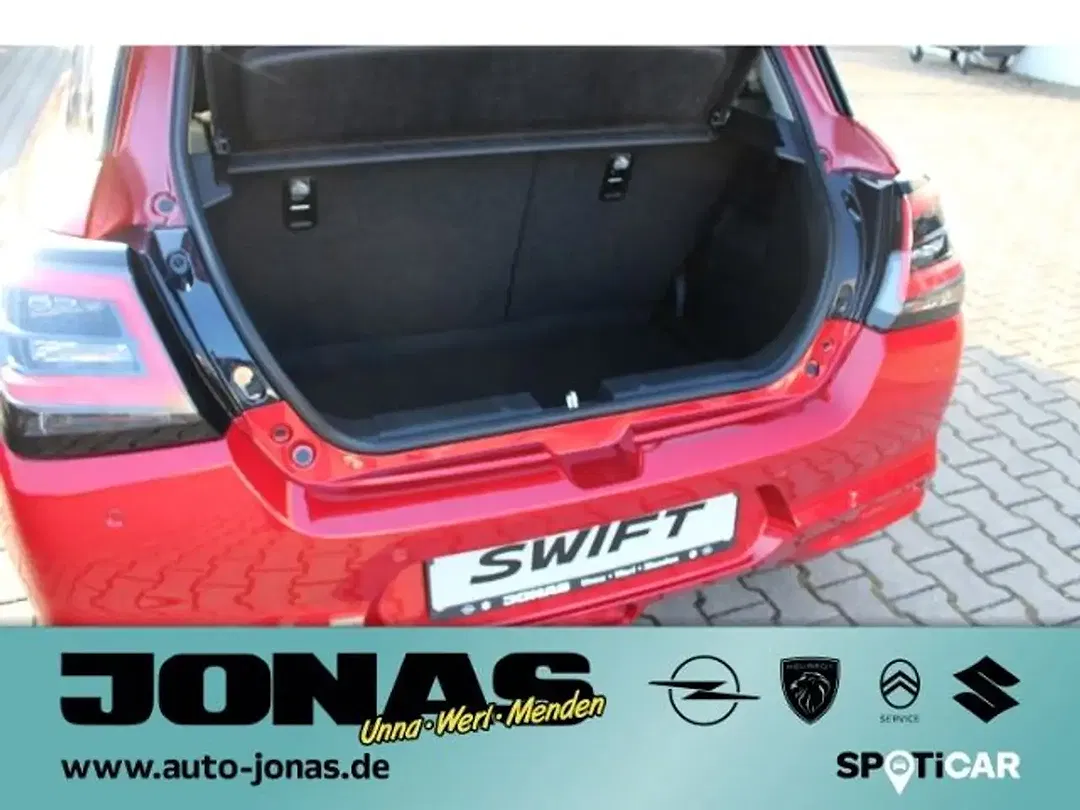 Suzuki Swift - Thumbnail 8