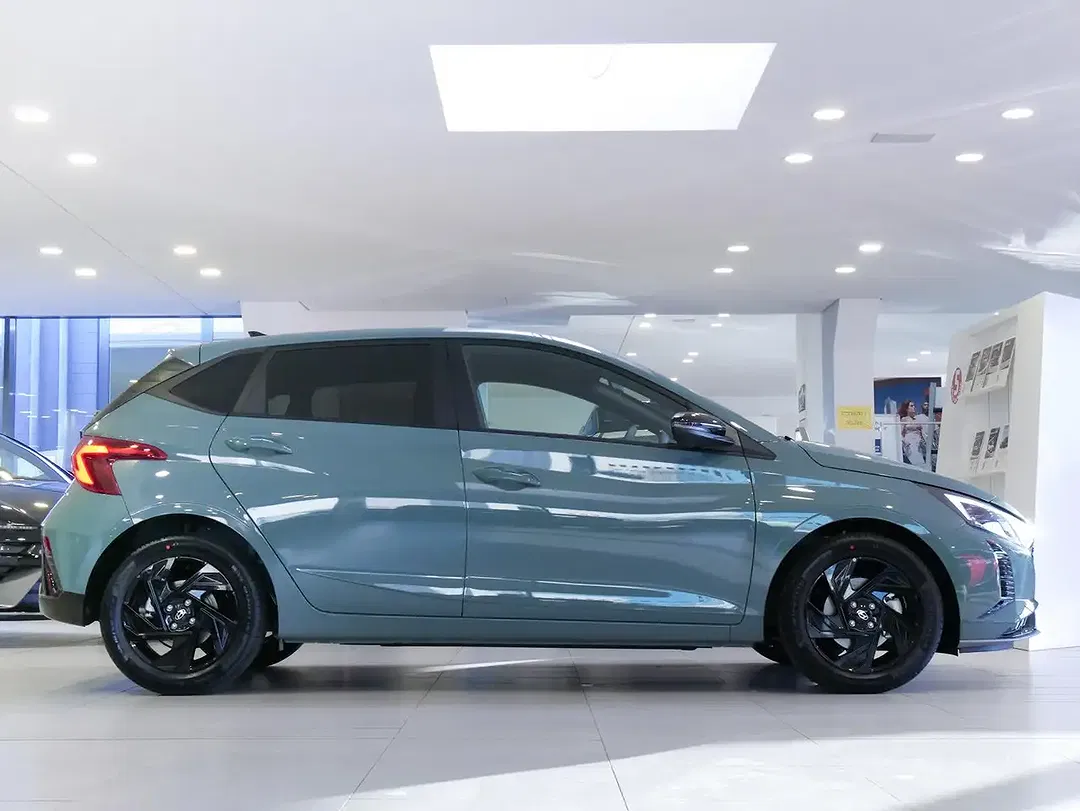 Hyundai i20 - Thumbnail 10