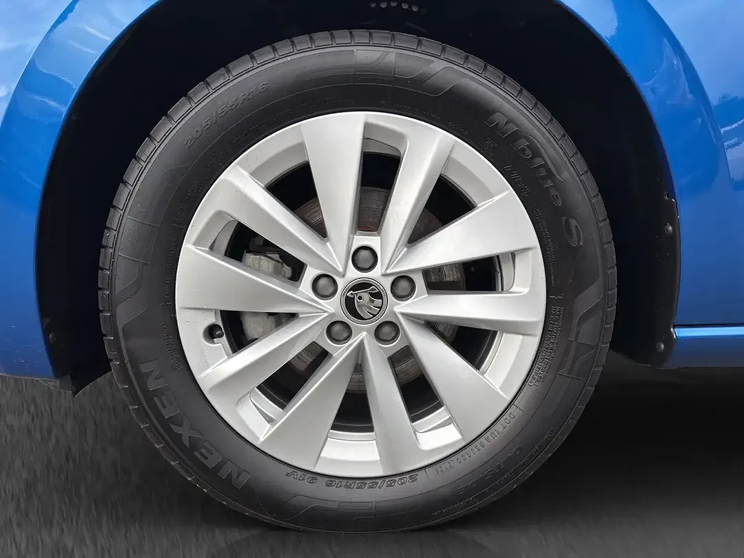 Skoda Scala - Thumbnail 15