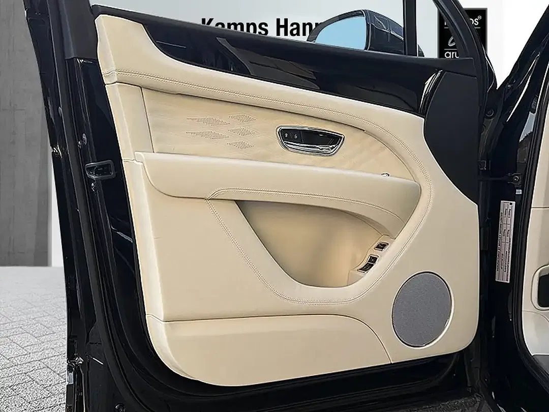 Bentley Bentayga - Thumbnail 12