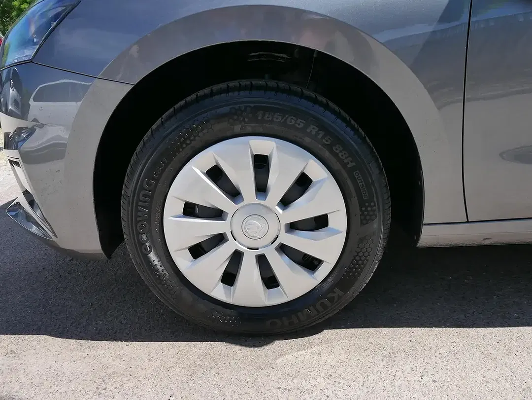 Skoda Fabia - Thumbnail 4