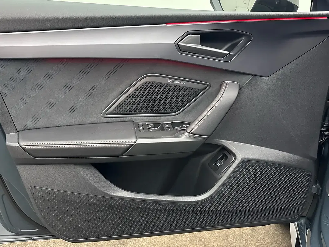 CUPRA Leon - Thumbnail 11