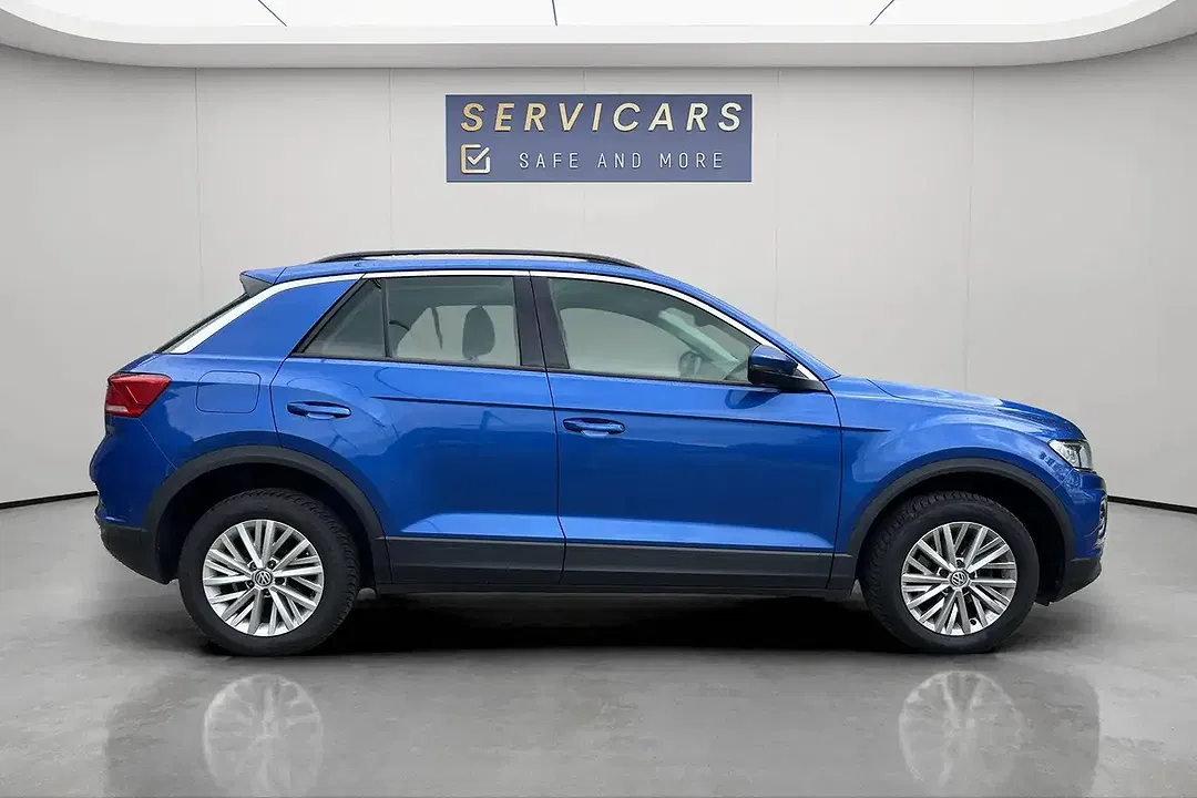 Volkswagen T-Roc - Thumbnail 4