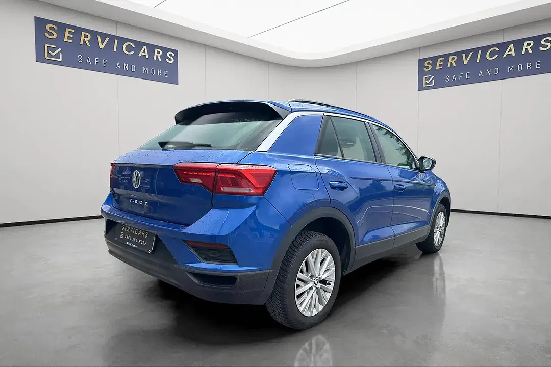 Volkswagen T-Roc - Thumbnail 5