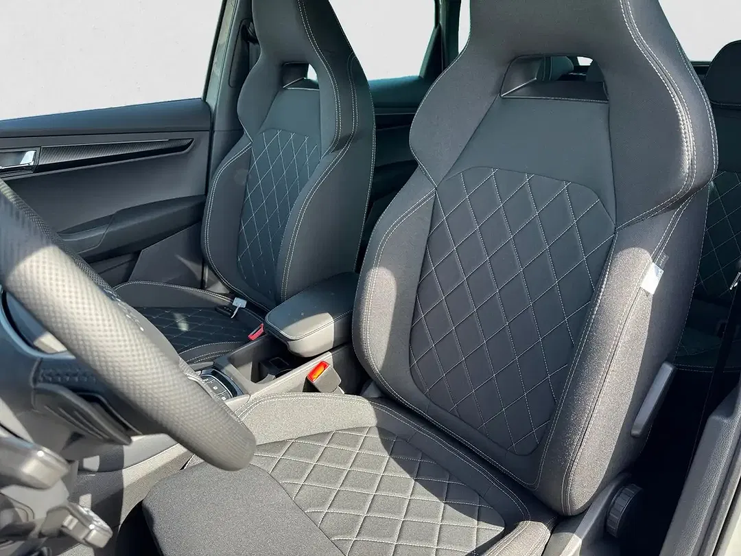 Skoda Karoq - Thumbnail 8