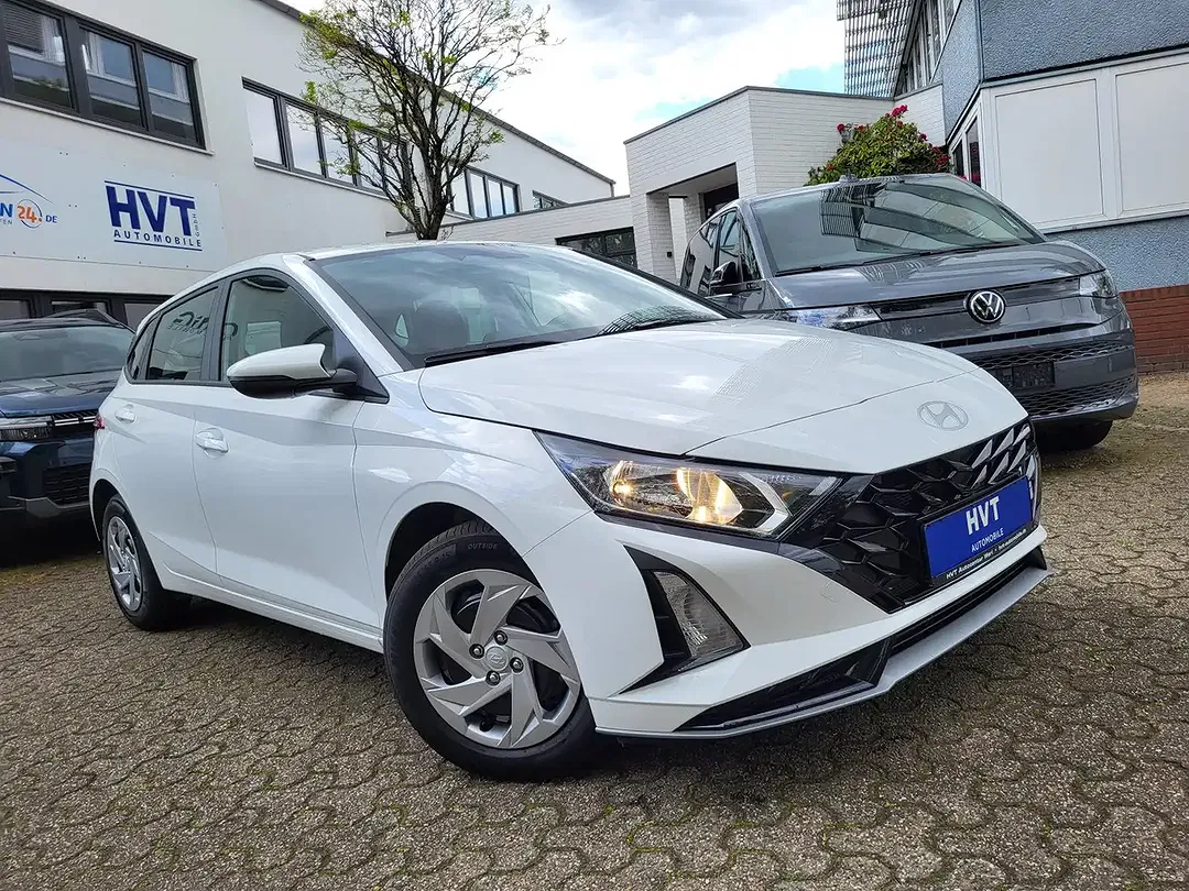 Hyundai i20 - Thumbnail 1
