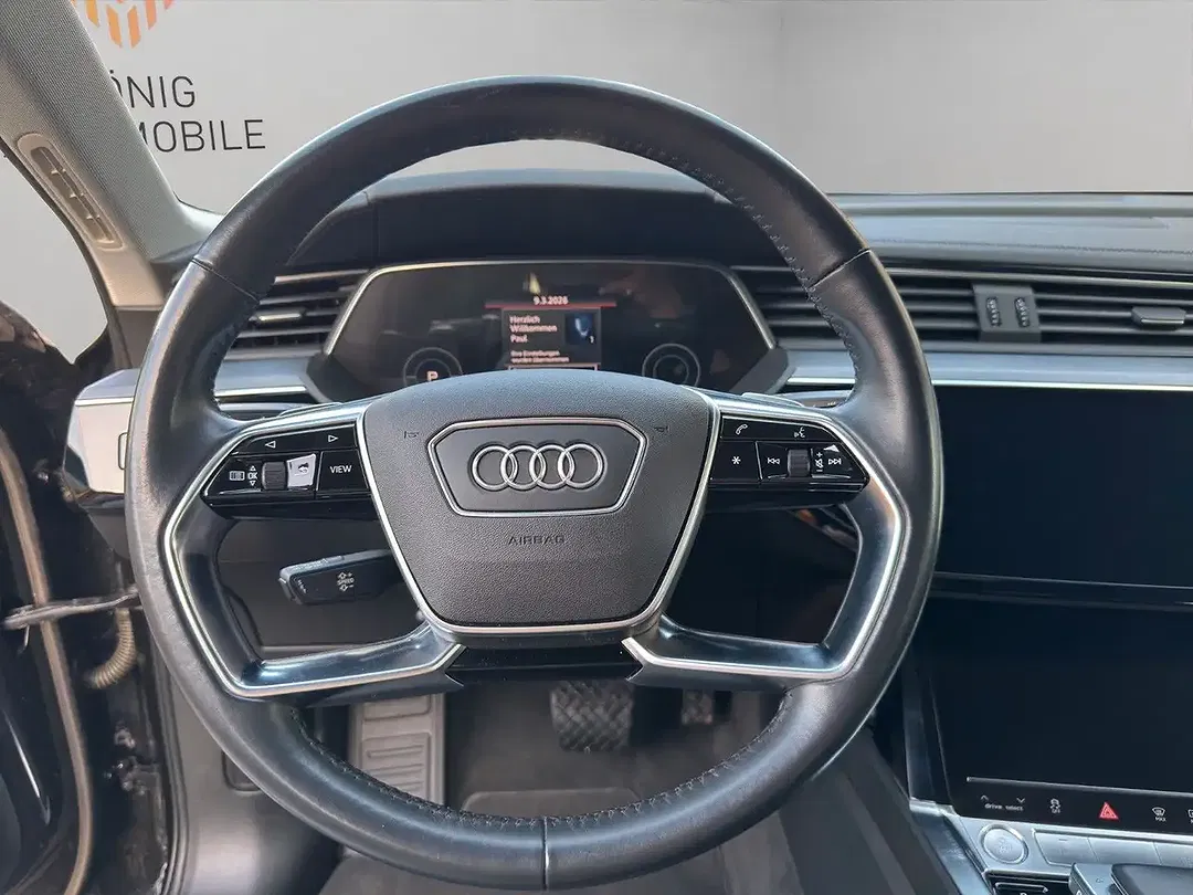 Audi e-tron - Thumbnail 12