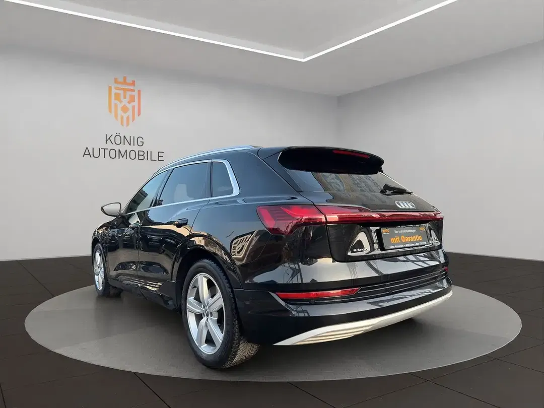 Audi e-tron - Thumbnail 4