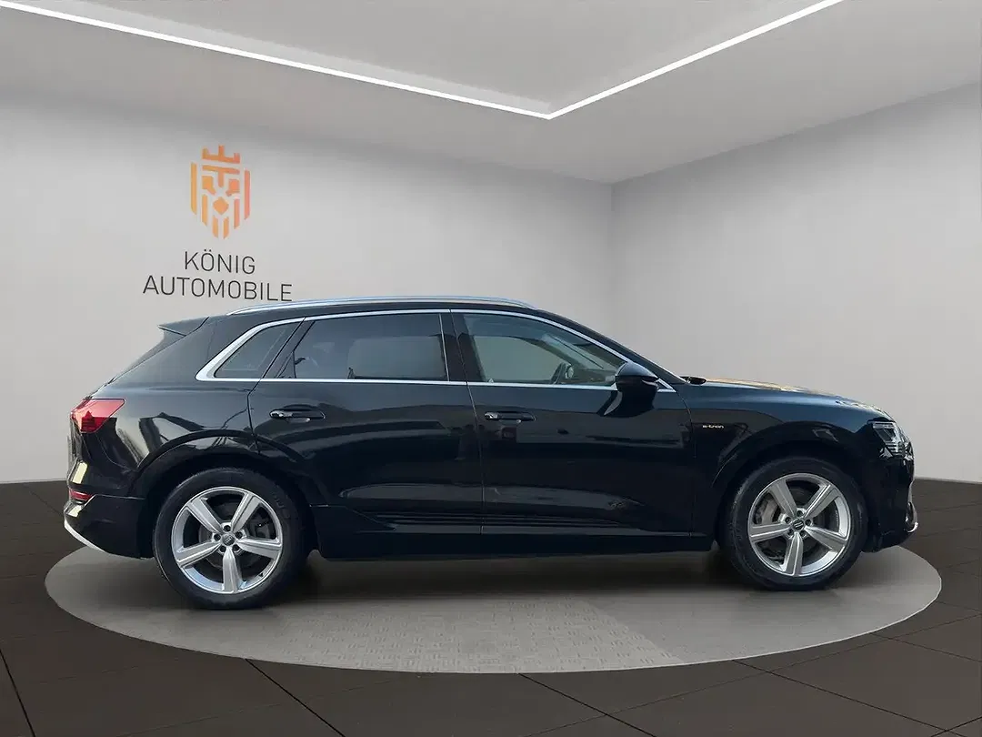 Audi e-tron - Thumbnail 7